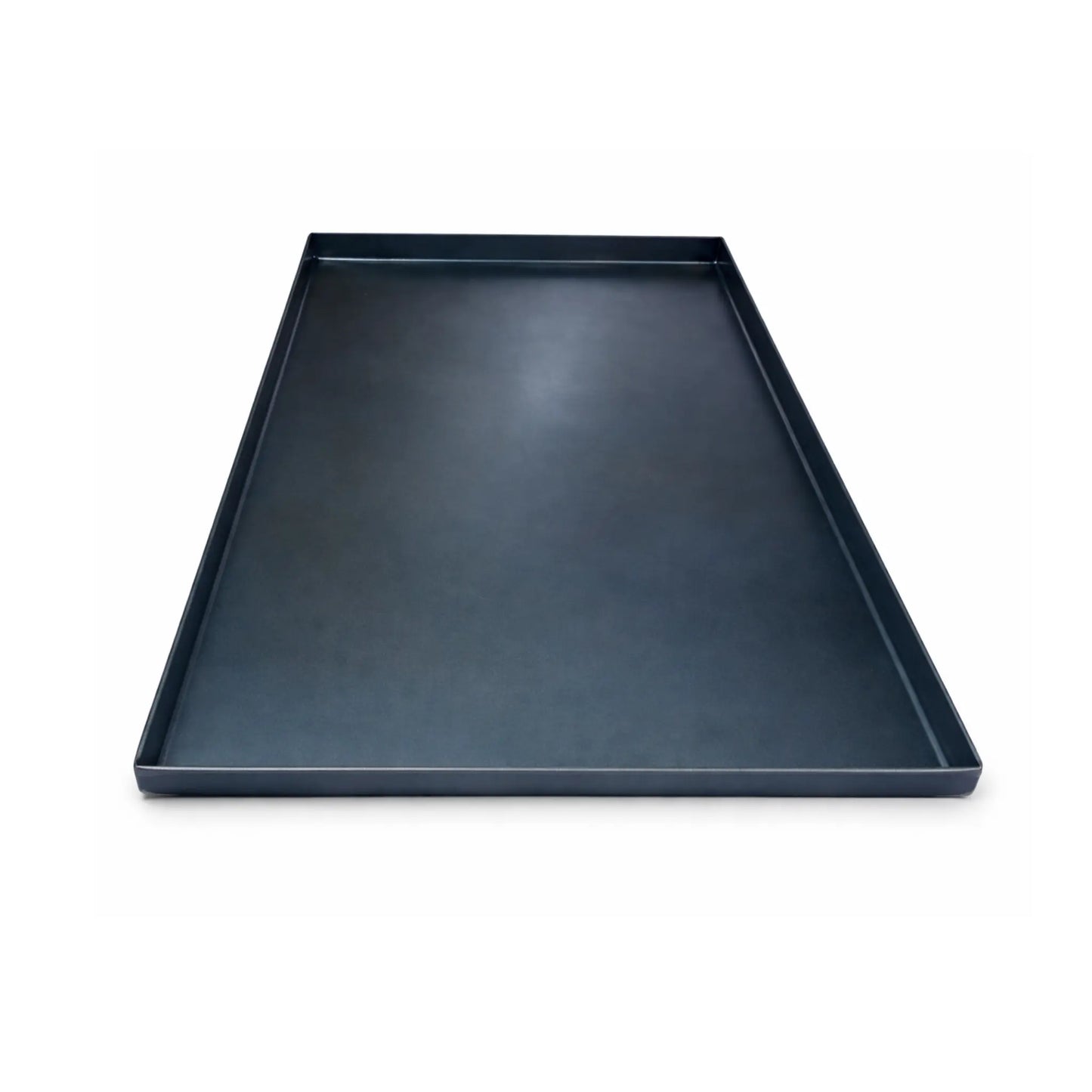 Perspective view of professional black steel baking tray 600x400x20 mm