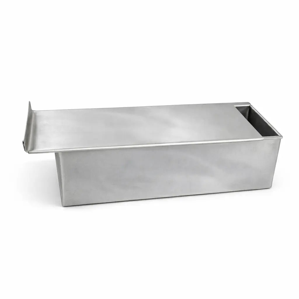 Professional 30cm Pullman loaf pan made of 0.8mm carbon steel with sliding lid for sandwich bread baking.